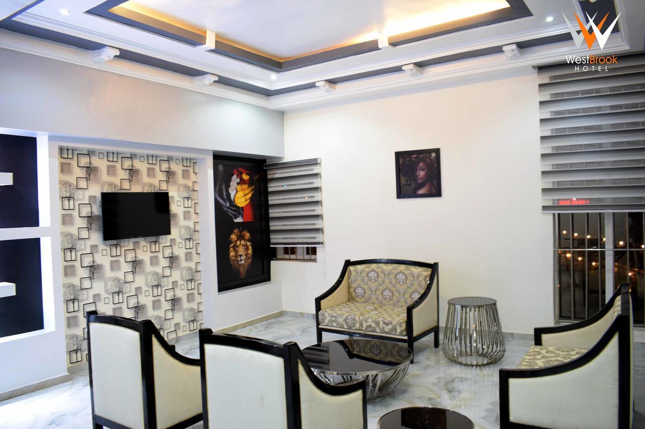 Westbrook Hotel Owerri Dış mekan fotoğraf