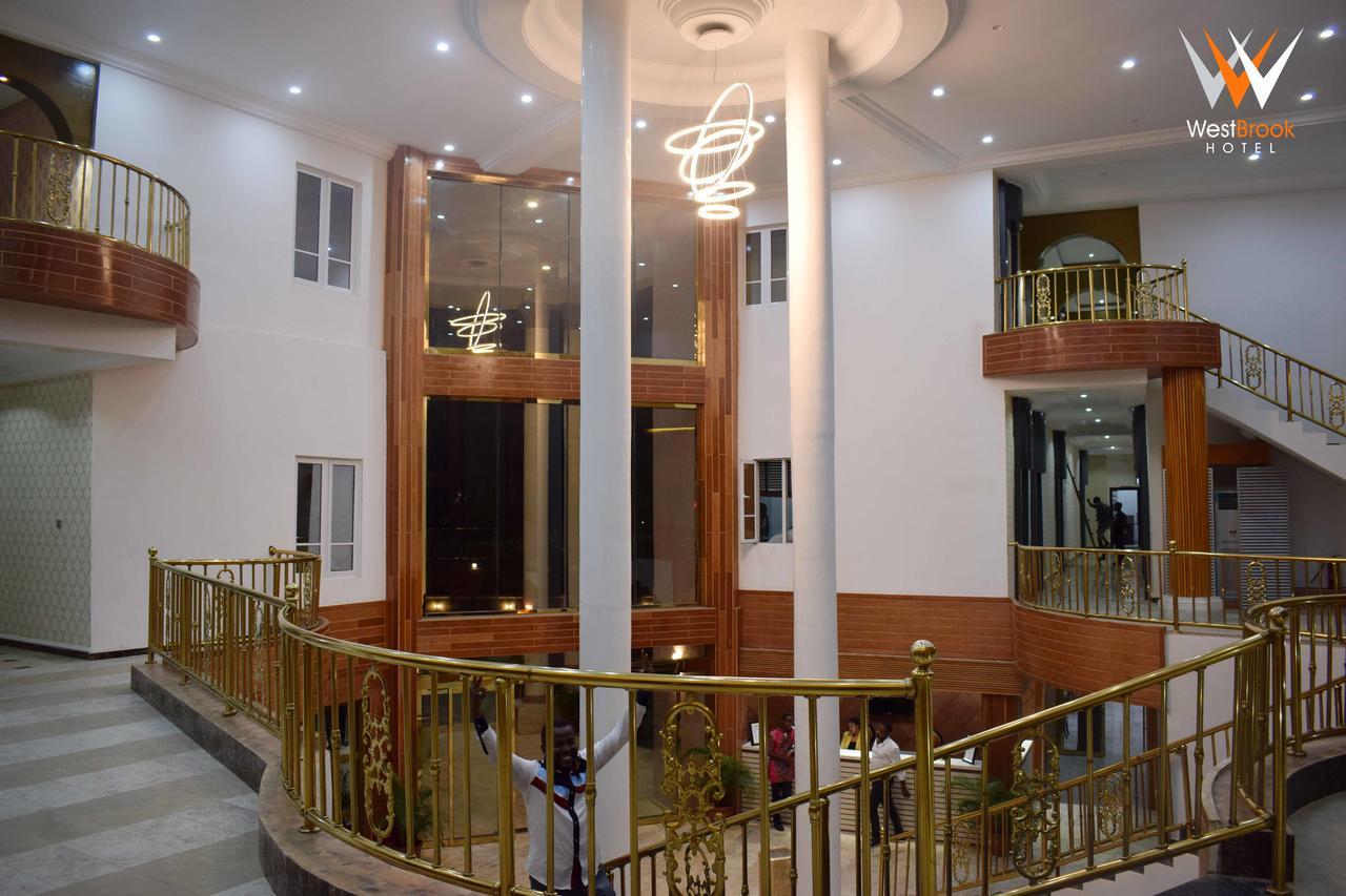 Westbrook Hotel Owerri Dış mekan fotoğraf