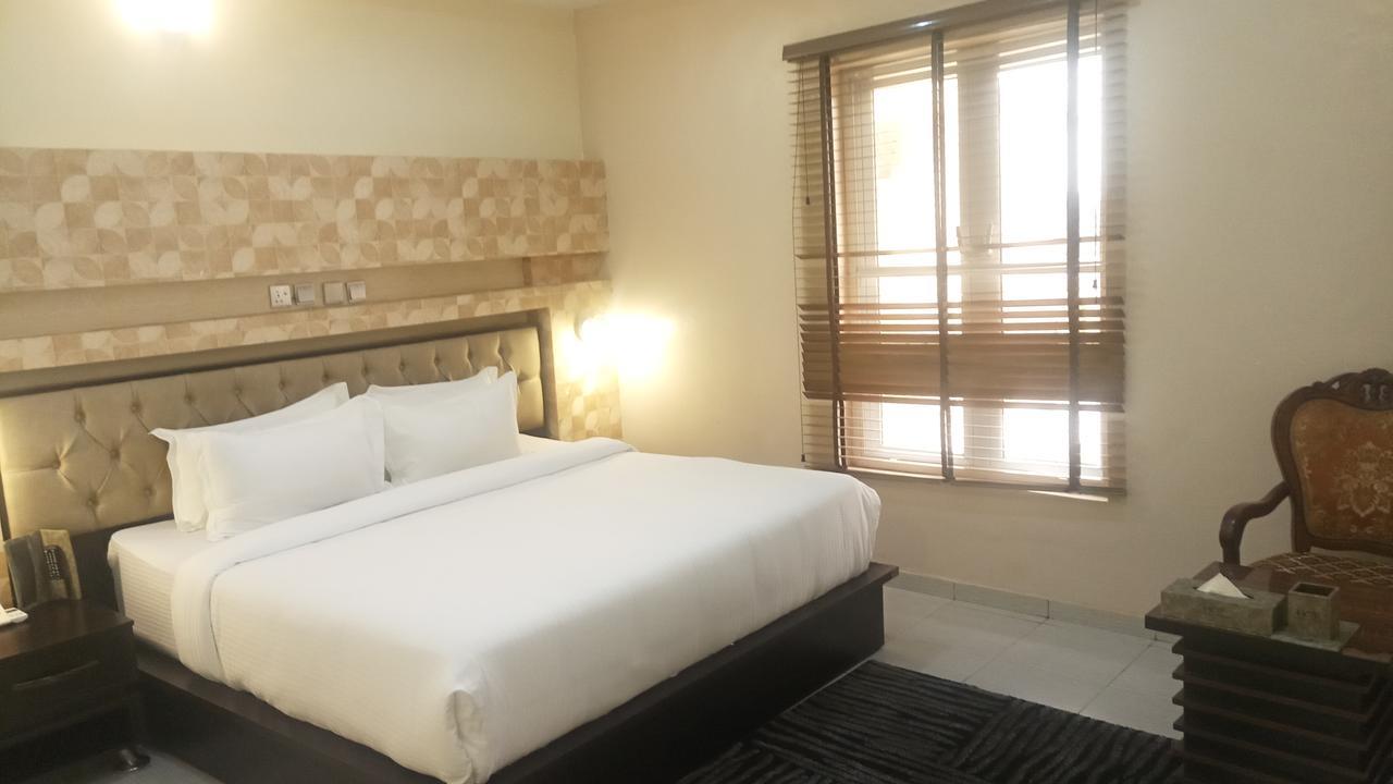 Westbrook Hotel Owerri Dış mekan fotoğraf